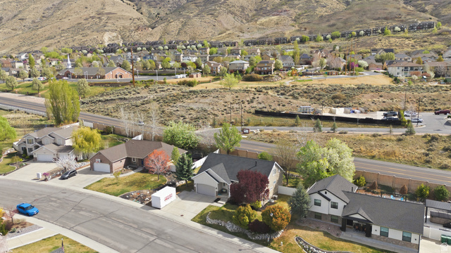 Property in Cedar Hills - View 46