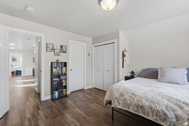 Property in Cedar Hills - View 31