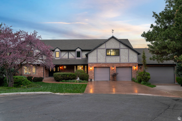 9618 S RUSKIN CIR, Sandy UT 84092