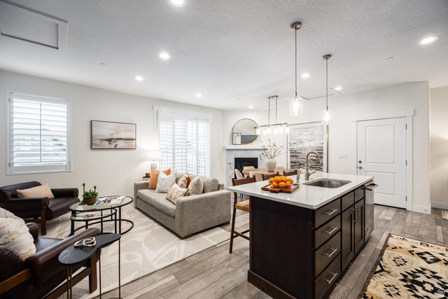 3357  Quarry Springs Dr
                     MLS #2147951