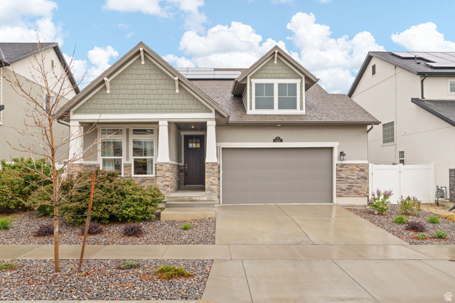 152 E MEANDERING WAY, Saratoga Springs UT 84045