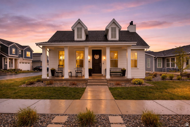 5042 W Willow Way
                     MLS #2148046