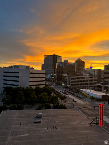 230 E Broadway  #1005
                     MLS #2148102