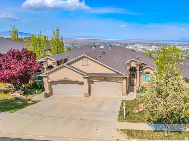 684 EAGLE PASS, North Salt Lake UT 84054