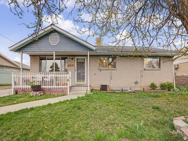 4935 S MARIANNA DR, Taylorsville UT 84129