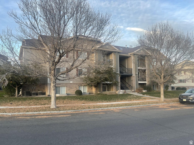 Main photo for 3365 E Ridge Loop  #k12