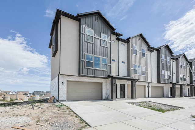 654 CAROLES WAY #3, Tooele UT 84074