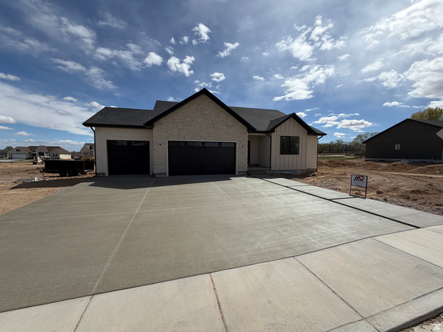 541 W 1500 S
                     MLS #2148463