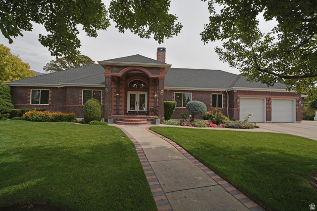 Main photo for 960 E Par Three Cir