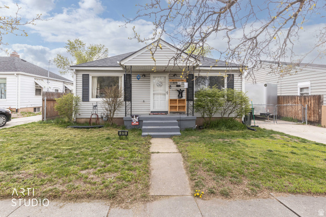875  Patterson St
                     MLS #2148889