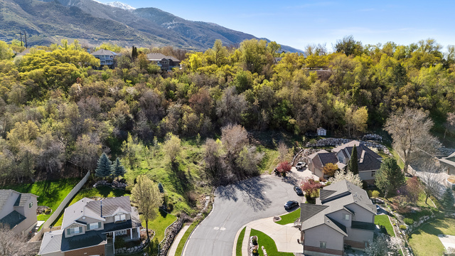 1522 N 2200 E, Layton, UT 84040 — photo 2