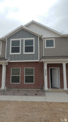 Main photo for 2736 E Kistler Aly