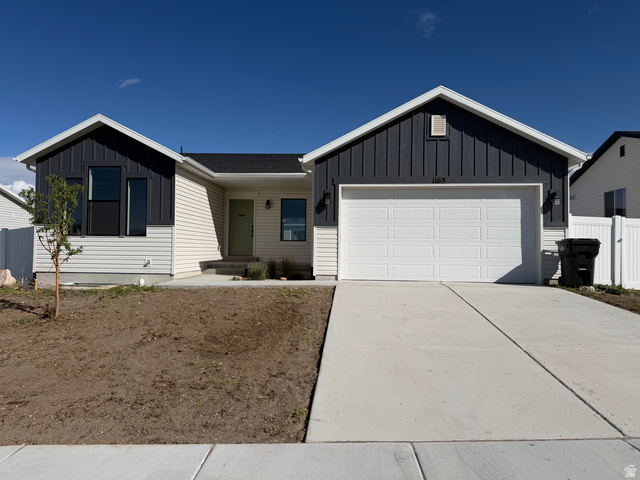 1163 W Rocky Way
                     MLS #2149028