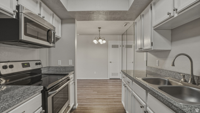 Main photo for 1462 E Foxboro Dr #2