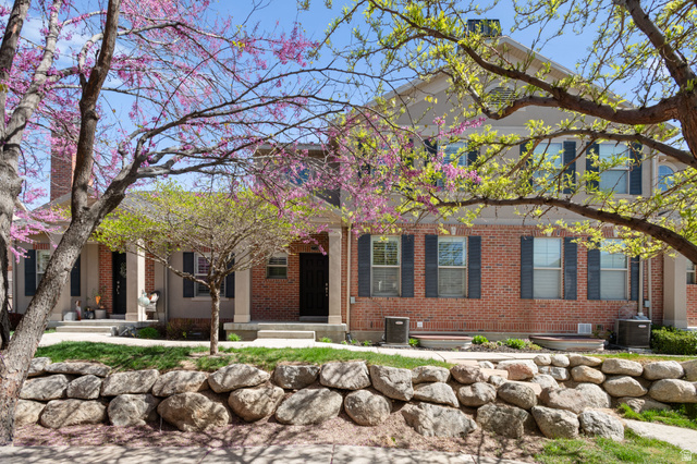 258 E Topspin Way
                     MLS #2149172