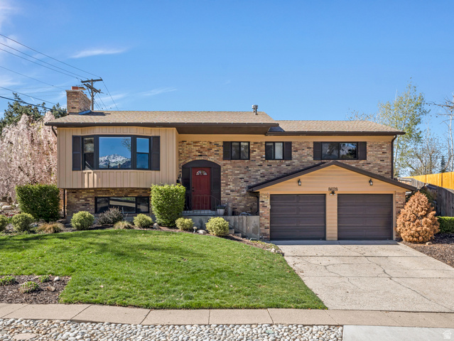 8628 S Mount Majestic Rd
                     MLS #2149203