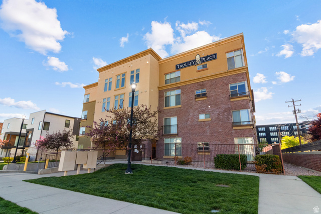 520 S 500 E #302
                     MLS #2149243