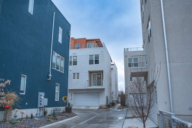 4678 W Vermillion Dr
                     MLS #2149381