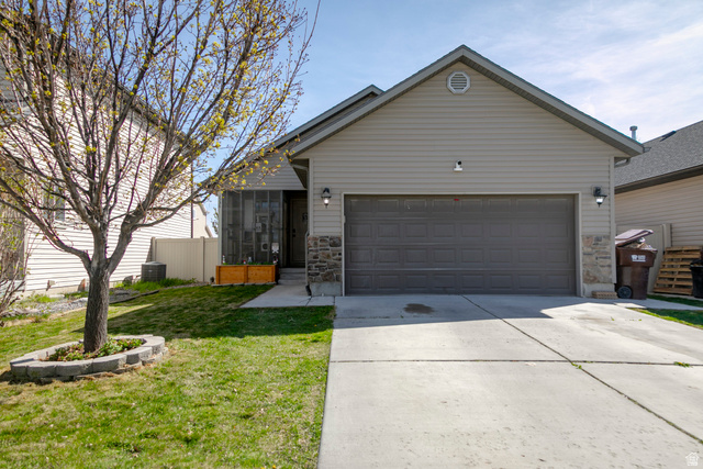 1534 E Shadow Dr
                     MLS #2149457