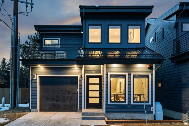 180  15th St
                     MLS #2149481