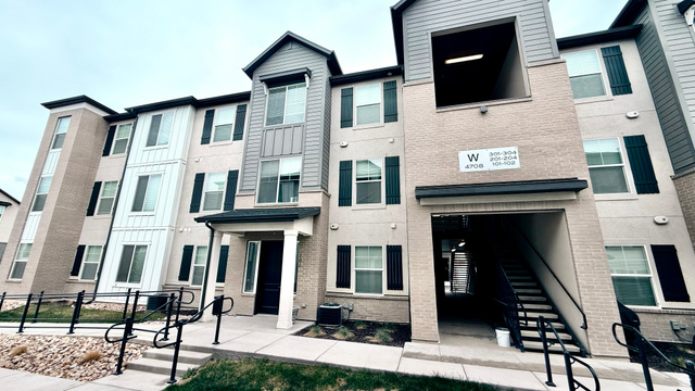 Main photo for 4708 W Sattler Ln #w203