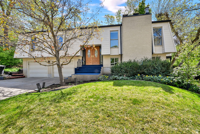 Main photo for 1488 E Shady Lane Way