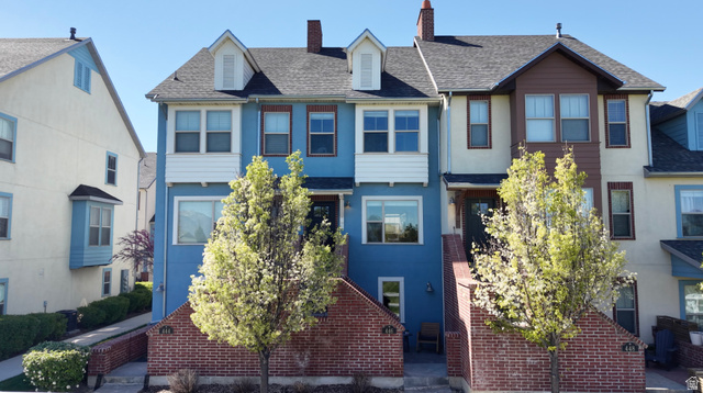 446 W Amber Glow Ln
                     MLS #2149613