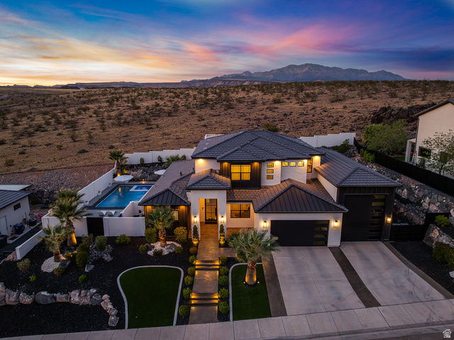 1423 E Dellcorero Dr
                     MLS #2149683