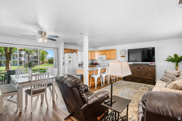 Main photo for 1845 W Canyon Dr #1206