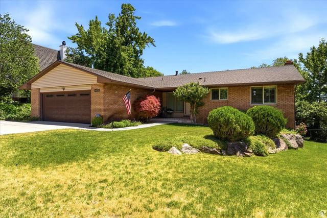 1473  Hudson
                     MLS #2149853