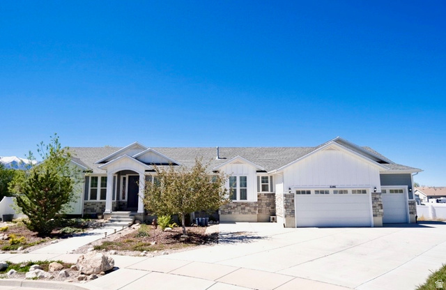 6586 W SUNRISE RIDGE CT, West Valley City UT 84128