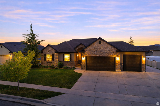 977 W White Wulff Dr
                     MLS #2150000