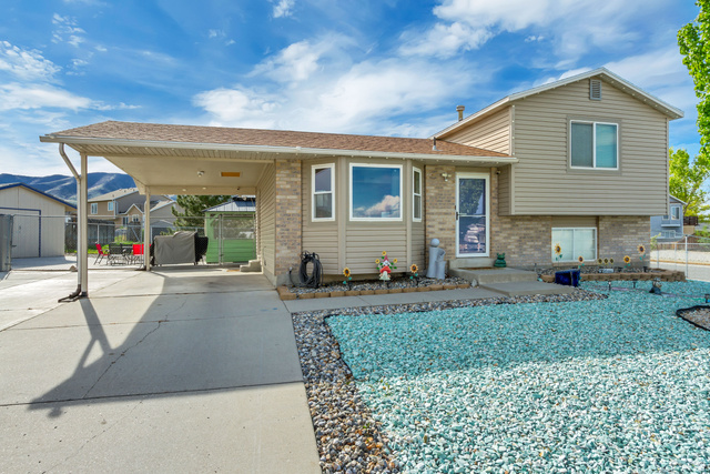 3830 S BRIDGTON CIR, Magna UT 84044