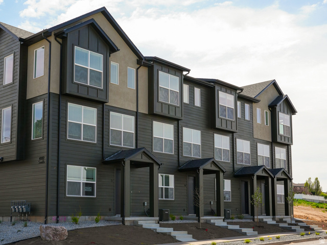 4046 S Sandridge Dr #1
                     MLS #2150165