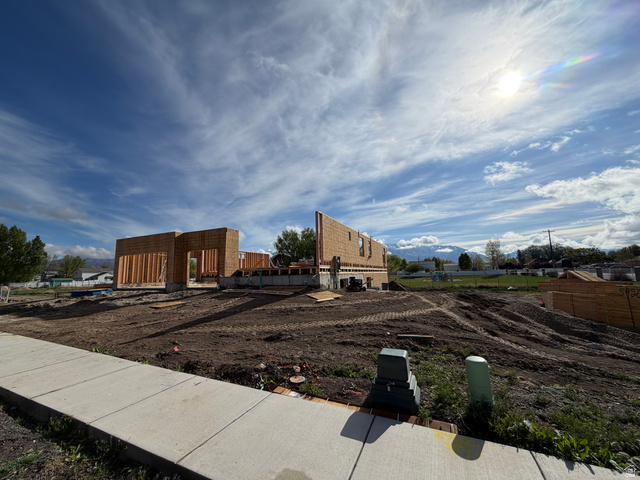 661 S 1600 W, Lehi UT 84043