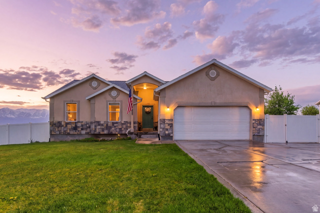 4054 S MOUNTAIN MOON DR, Saratoga Springs UT 84045