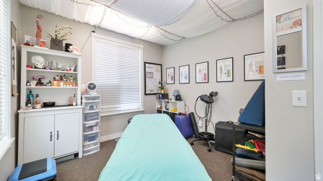 Property in South Jordan - View 29