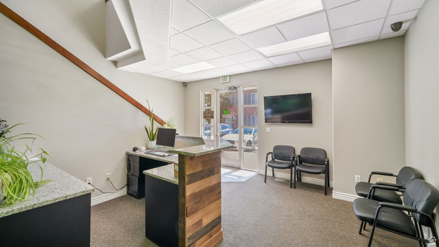 Property in South Jordan - View 9