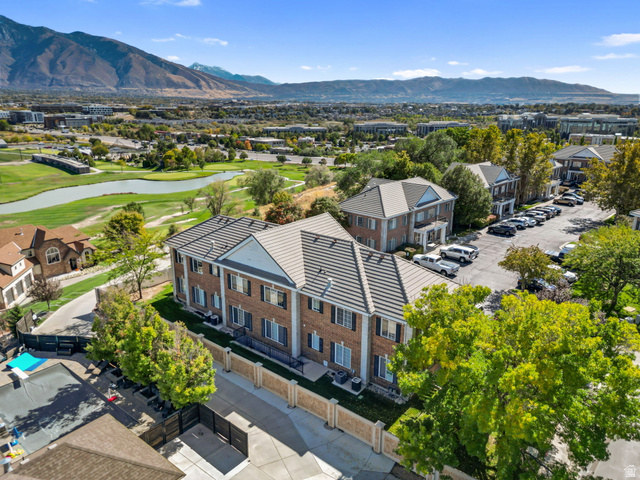 Property in South Jordan - View 45