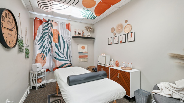 Property in South Jordan - View 27