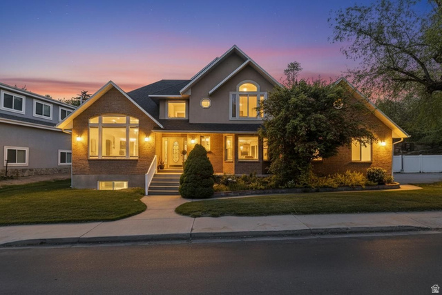 302 W HIDDEN HOLLOW DR, Orem UT 84058