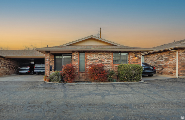 375 S Main St #4
                     MLS #2151468