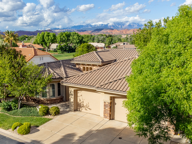 145 S Crystal Lakes Dr #101
                     MLS #2151503