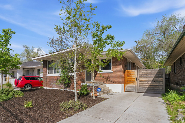 2011 S 700 E
                     MLS #2151516