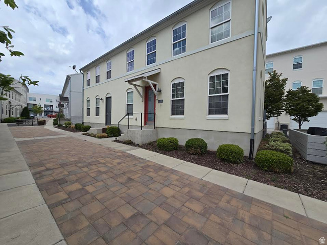 5353 W KOBAL LN, South Jordan UT 84009