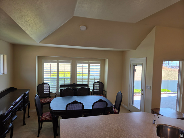 5586 S 250 E, Washington Terrace, UT 84405 — photo 7