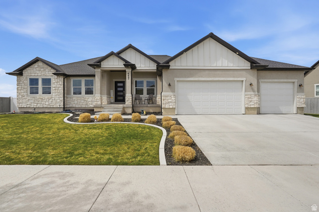 4497 N MONROE PEAK LN, Eagle Mountain UT 84005