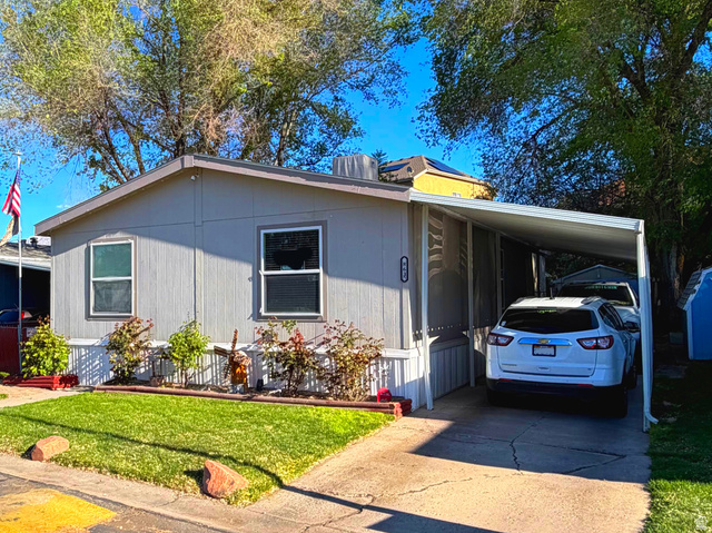 Main photo for 863 W Big Mountain Dr