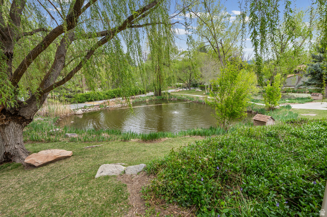 5505 S WILLOW LN #E, Murray UT 84107