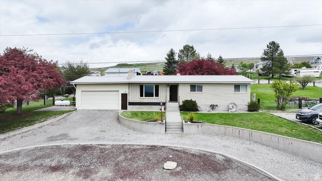 3107 E Cub Rd
                     MLS #2151764